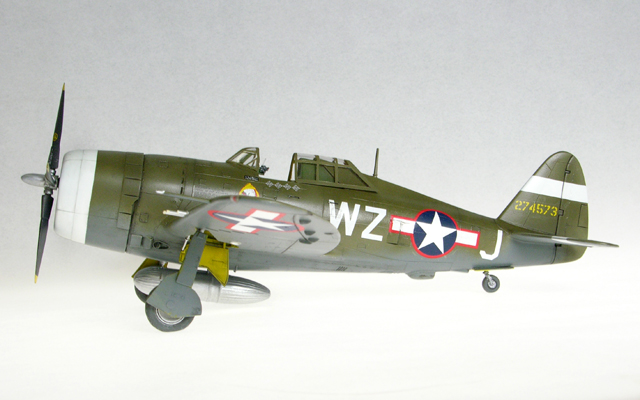 P-47D Razorback (Monogram 1/48)
D-5 piloted by Lt. Quince Brown, 84th FS, 78th FG, 8th AF, 1943.
