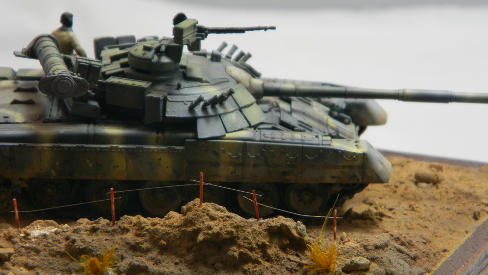 T-80UV (ModelCollect 1/72)
AK Russian colors used for camouflage.
