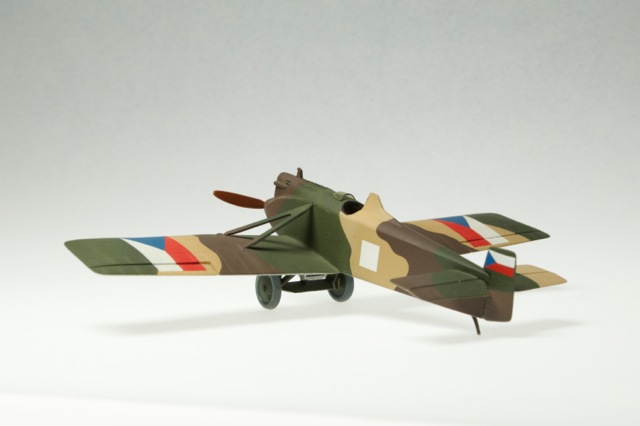 AVIA BH-3 (KP 1/72)
Markings are from the Military Flying School, Cheb, Czechoslovakia, 1921.
