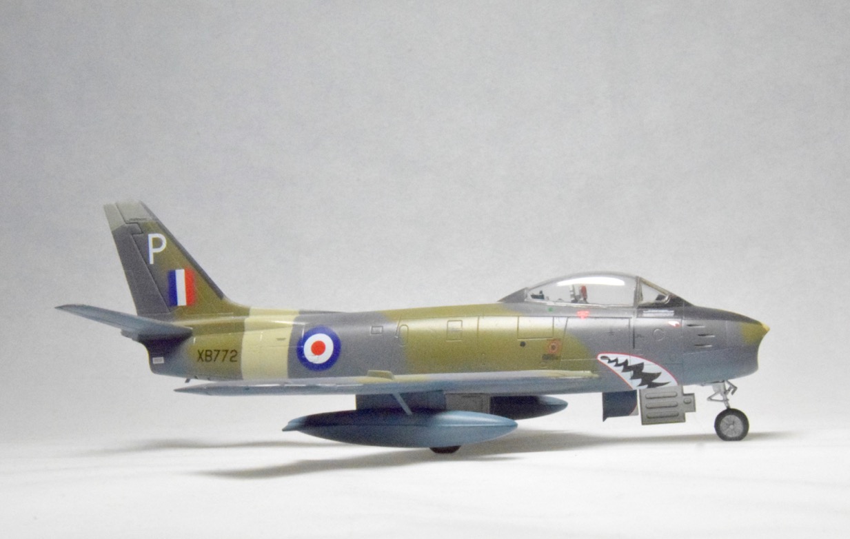 Canadair Sabre F-4 (Airfix 1/72)
This is a new mold from Airfix. It is built out of the box with kit supplied decals. The scale is 1/72 and it is listed as a Canadair Sabre F-4 in service in 1955.
