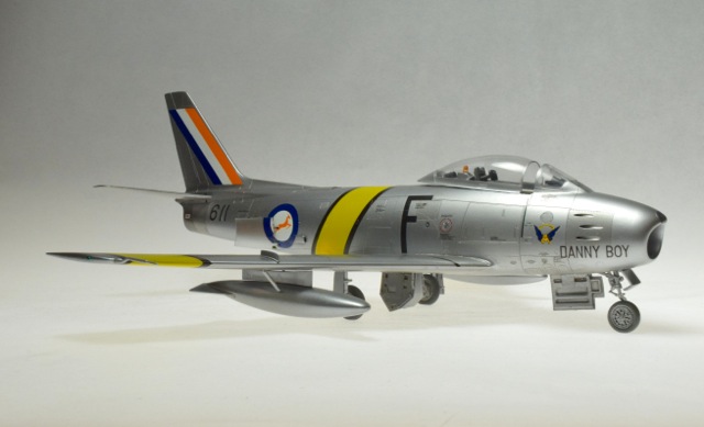 North American F-86F Sabre (Hasegawa 1/48)
South African Air Force
Korea, 1953
