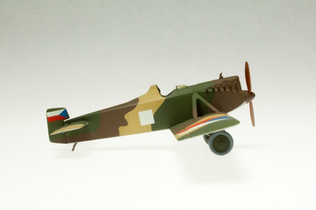 AVIA BH-3 (KP 1/72)
Markings are from the Military Flying School, Cheb, Czechoslovakia, 1921.
