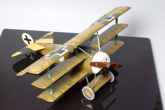 Fokker DR-1 (Revell 1/28)
Markings are for Jasta 19, 1918
