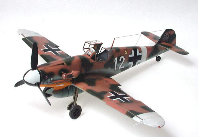 ME 109G-2 in desert scheme (Hasegawa 1/48)
