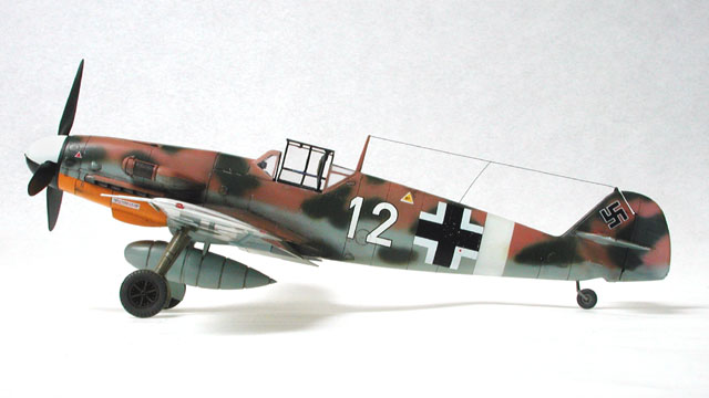 ME 109G-2 in desert scheme (Hasegawa 1/48)
