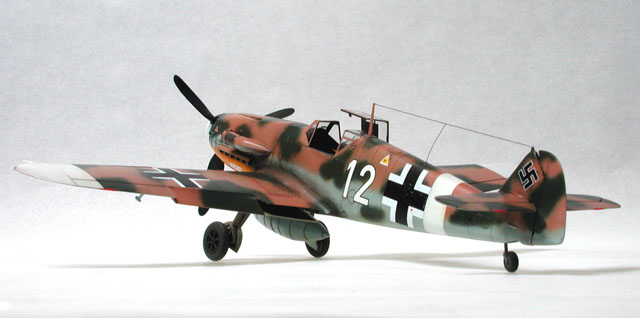 ME 109G-2 in desert scheme (Hasegawa 1/48)
