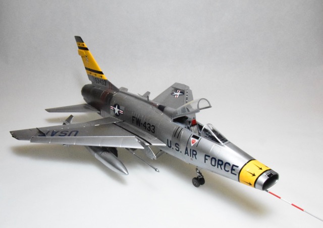 F-100D (Monogram 1/48)
USAF 1959.  Myrtle Beach AFB.  South Carolina.
