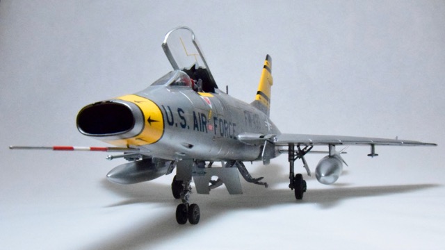 F-100D (Monogram 1/48)
USAF 1959.  Myrtle Beach AFB.  South Carolina.
