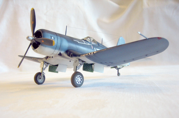 F4U-1 Corsair, Lt. Cdr. Roger Hedrick,  VF-17. Ondongo, New Georgia, 1943. (1/48 Otaki)
