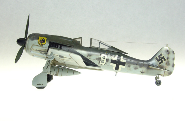 Fw190A8 R-11 Nachtjager (Hasegawa 1/72, OOB w/ resin seat)
