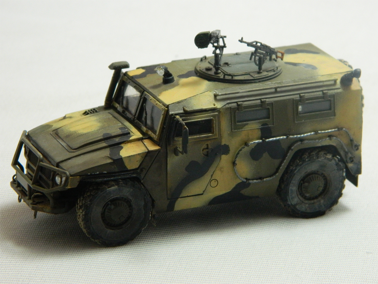 Russian Gaz Tigr (Takom 1/48)
