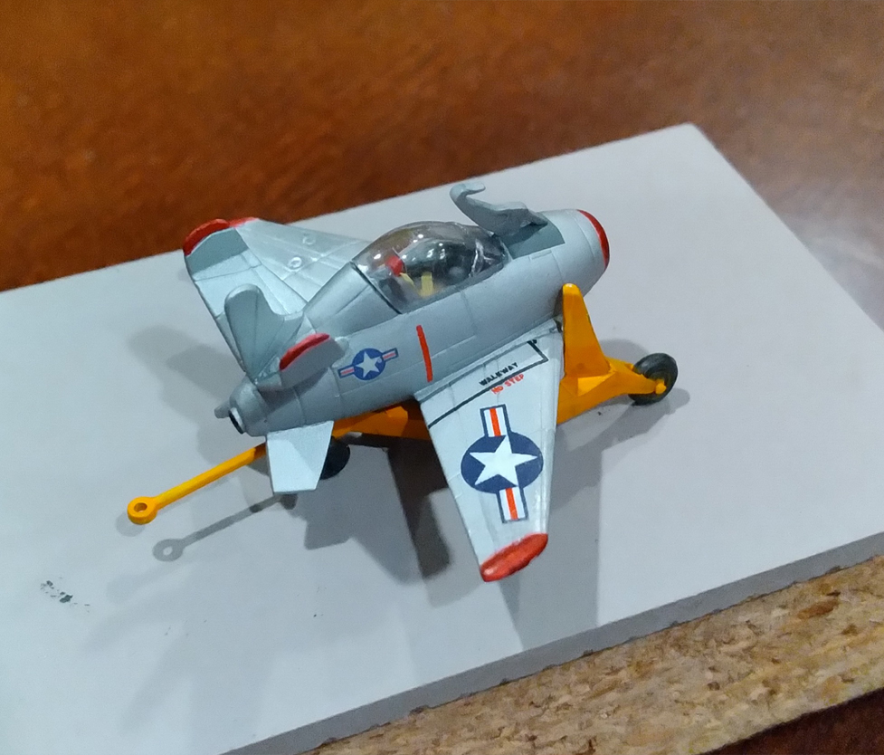 XF-85 Goblin (1/144)
