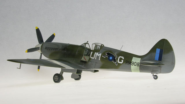 HobbyCraft Griffon Spitfire XIV
