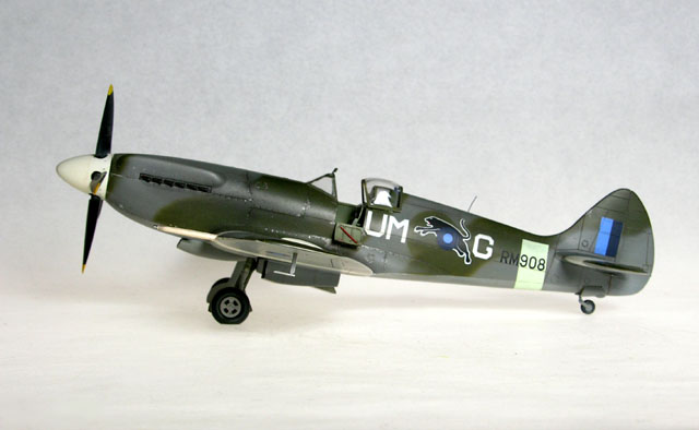 HobbyCraft Griffon Spitfire XIV
