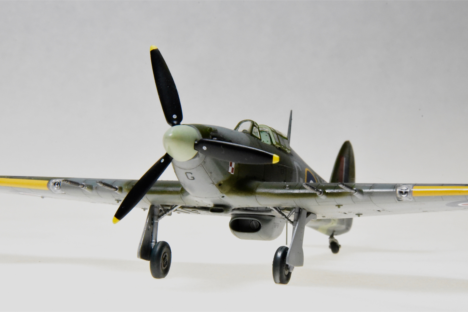 Hurricane Mk. IIc, Polish Recon. Squadron, ca. 1944 (Arma 1/72)
