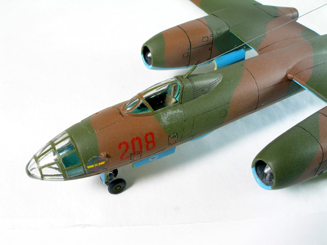 IL-28 Beagle (Tamiya 1/100)
Box stock built in East German target tow marking
