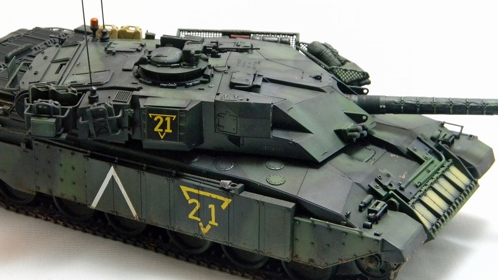 Challenger 1 Mk3 (Tamiya 1/35)
This is the Tamiya Challenger 1 Mk3. The decals are from Echelon. The tank depicts a unit of the King's Royal Hussars circa 1999 in Kosovo.
