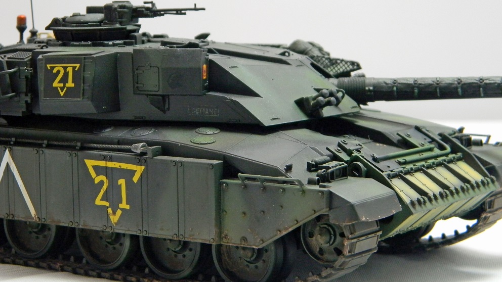 Challenger 1 Mk3 (Tamiya 1/35)
This is the Tamiya Challenger 1 Mk3. The decals are from Echelon. The tank depicts a unit of the King's Royal Hussars circa 1999 in Kosovo.
