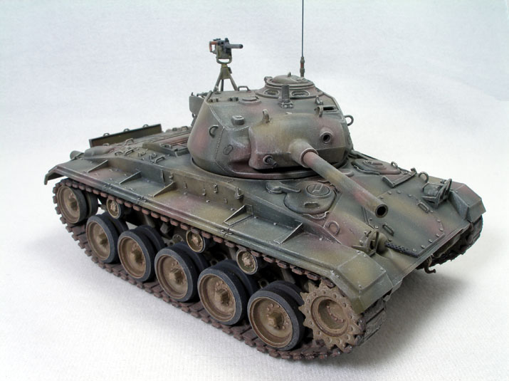 M24 Chaffee (Italeri 1/35 Box Stock)
