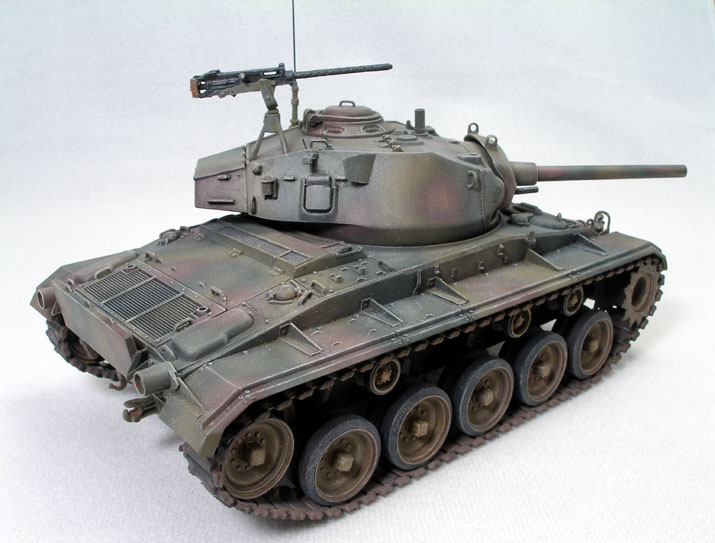 M24 Chaffee (Italeri 1/35 Box Stock)
