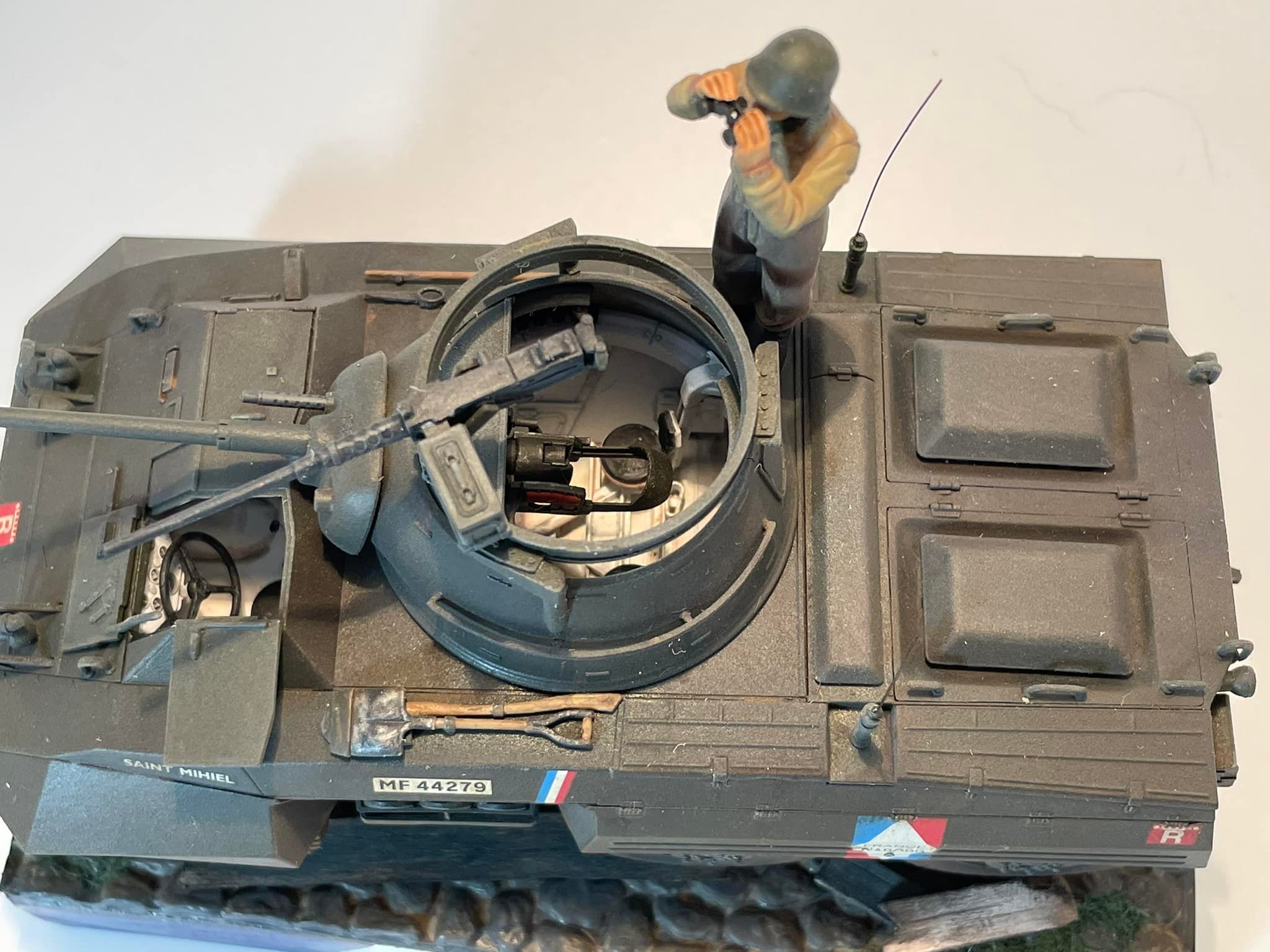 M8 Greyhound in Free French Service, 5th Armored Division, France 1944 (Tamiya 1/35)
