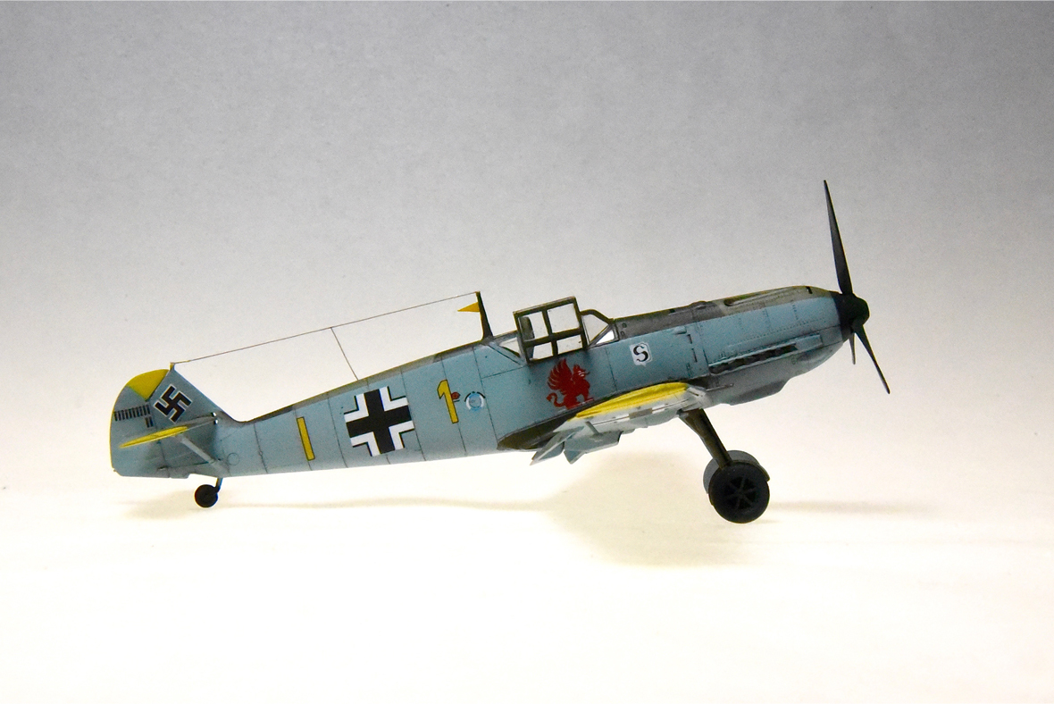 Me 109E-4 (Special Hobby 1/72)
Very good kit, complete with engine et al. Markings are from an aircraft in the Battle of Britain, August, 1940. Pilot was Oblt. Gerhard Schopfel, JG 26, stationed in France.
