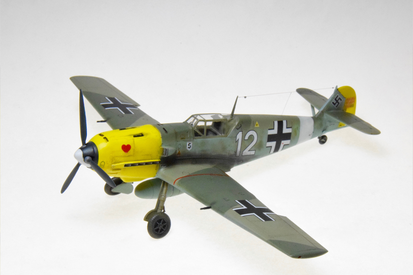 Me 109 E-7, 7/JG 26, Sicily - Summer 1941 (Hobbycraft 1/48)
