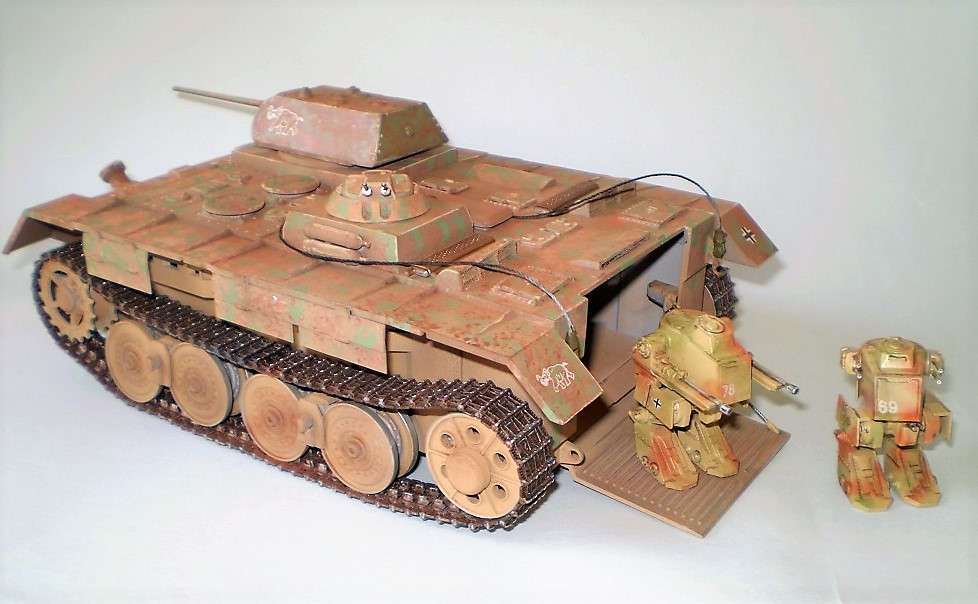 P.300 Armored Transporter ("TragerKreuzer") with two BLF-100 Ein Mann Kampffahrzeug (ModelCollect 1/72)
