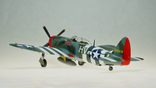 P-47D, USAAF 61st Sqdn. 56th Fighter Group., Lt. Col. Francis Gabreski. (Monogram 1/48)
