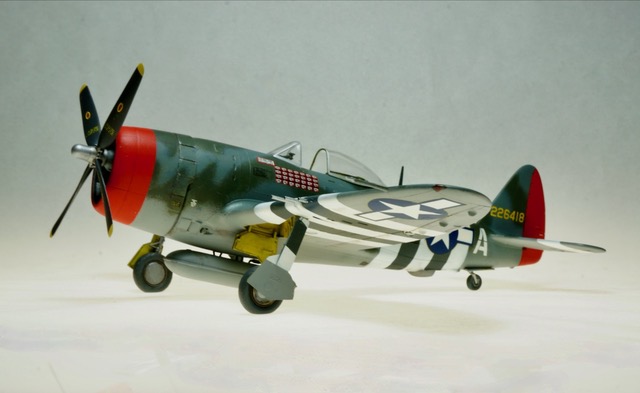 P-47D, USAAF 61st Sqdn. 56th Fighter Group., Lt. Col. Francis Gabreski. (Monogram 1/48)
