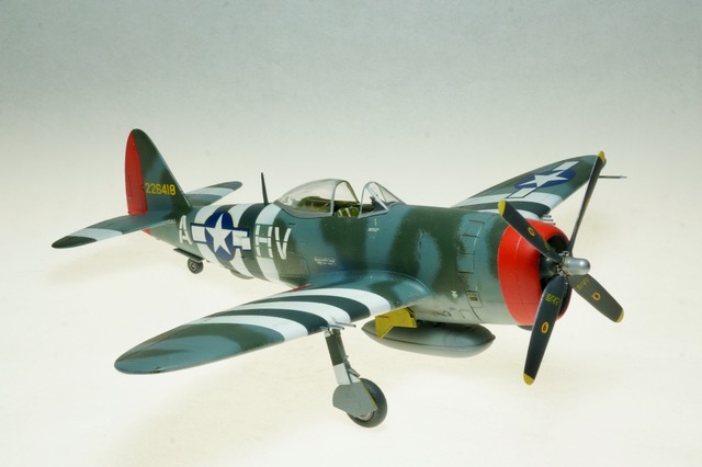 P-47D, USAAF 61st Sqdn. 56th Fighter Group., Lt. Col. Francis Gabreski. (Monogram 1/48)
