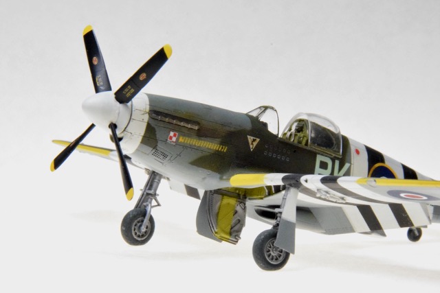 P51C-1-NTC, Polish Air Force (Arma 1/72)
P51C-1-NTC in markings of 315 Squadron PAF (Polish Air Force) in June, 1944. This is from the Arma kit, made in Poland.
