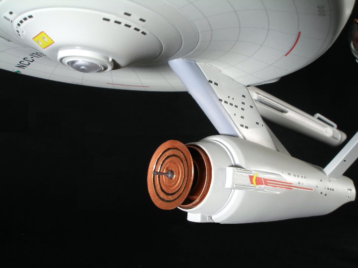 ISS Enterprise (Polar Lights 1/1000)
Star Trek ISS Enterprise. Polar Lights 1/1000 TOS Enterprise box stock built with Absolute Models Instant Grid Decal.
