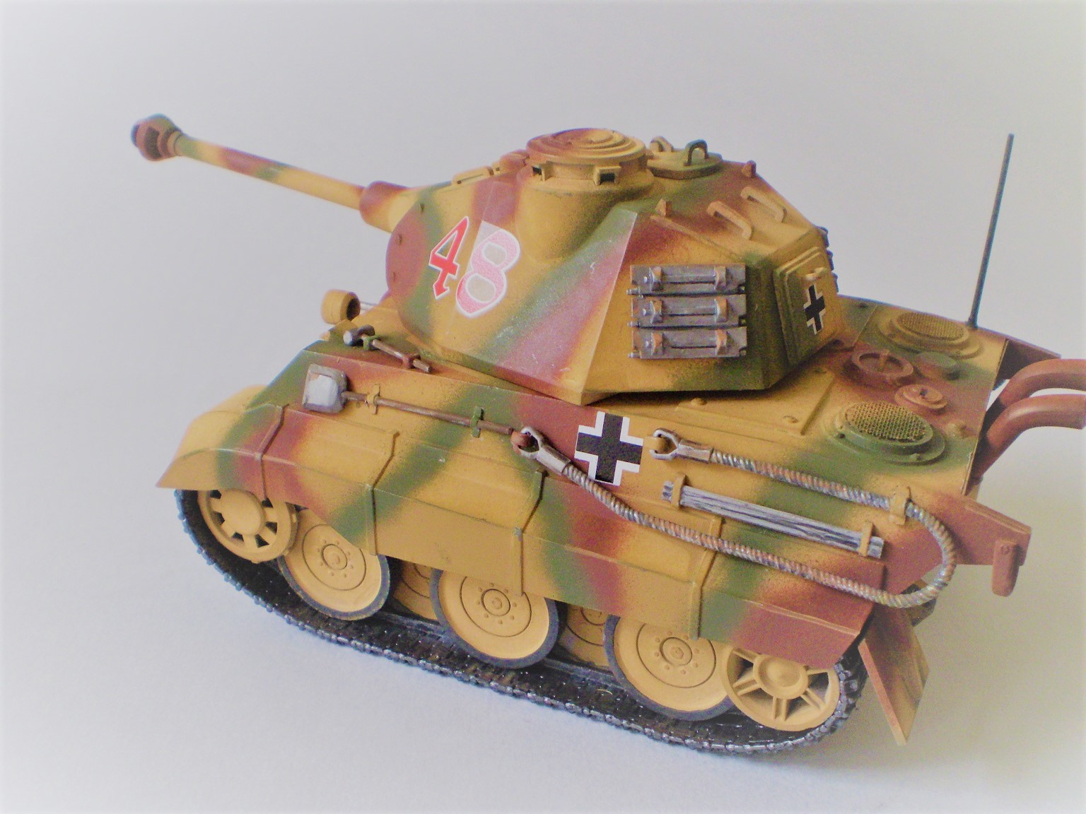 King Tiger w/ Porsche Turret (MENG)
