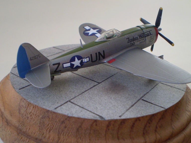 P-47 (Platz 1/144)
