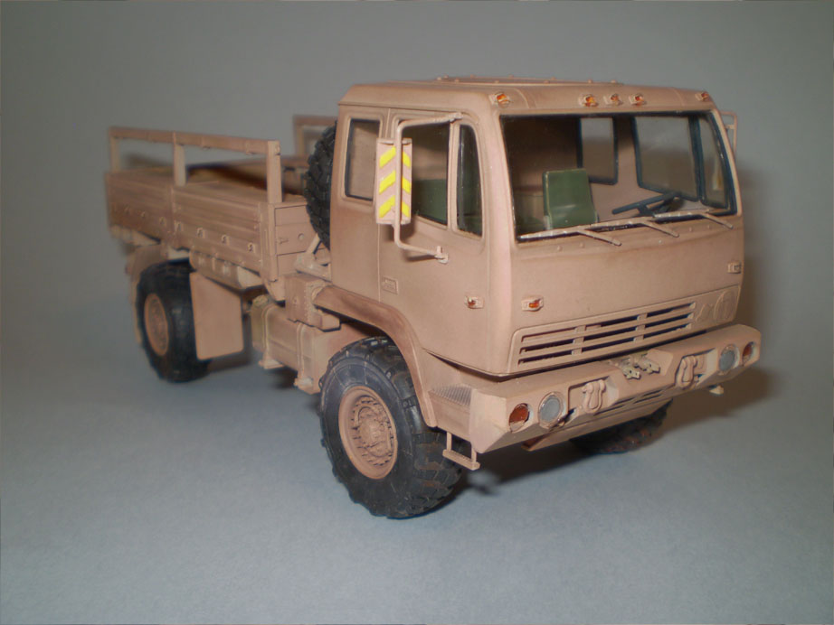 M1078 Light Medium Tactical Vehicle (LMTV) (Trumperter 1/35)
