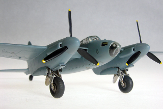 Mosquito finished as a Photo Recon Unit aircraft (Tamiya 1/72)
