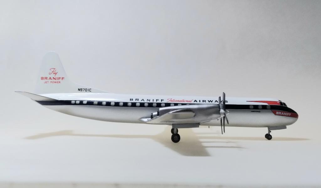 Lockheed L-188 Electra II (Minicraft 1/144)
