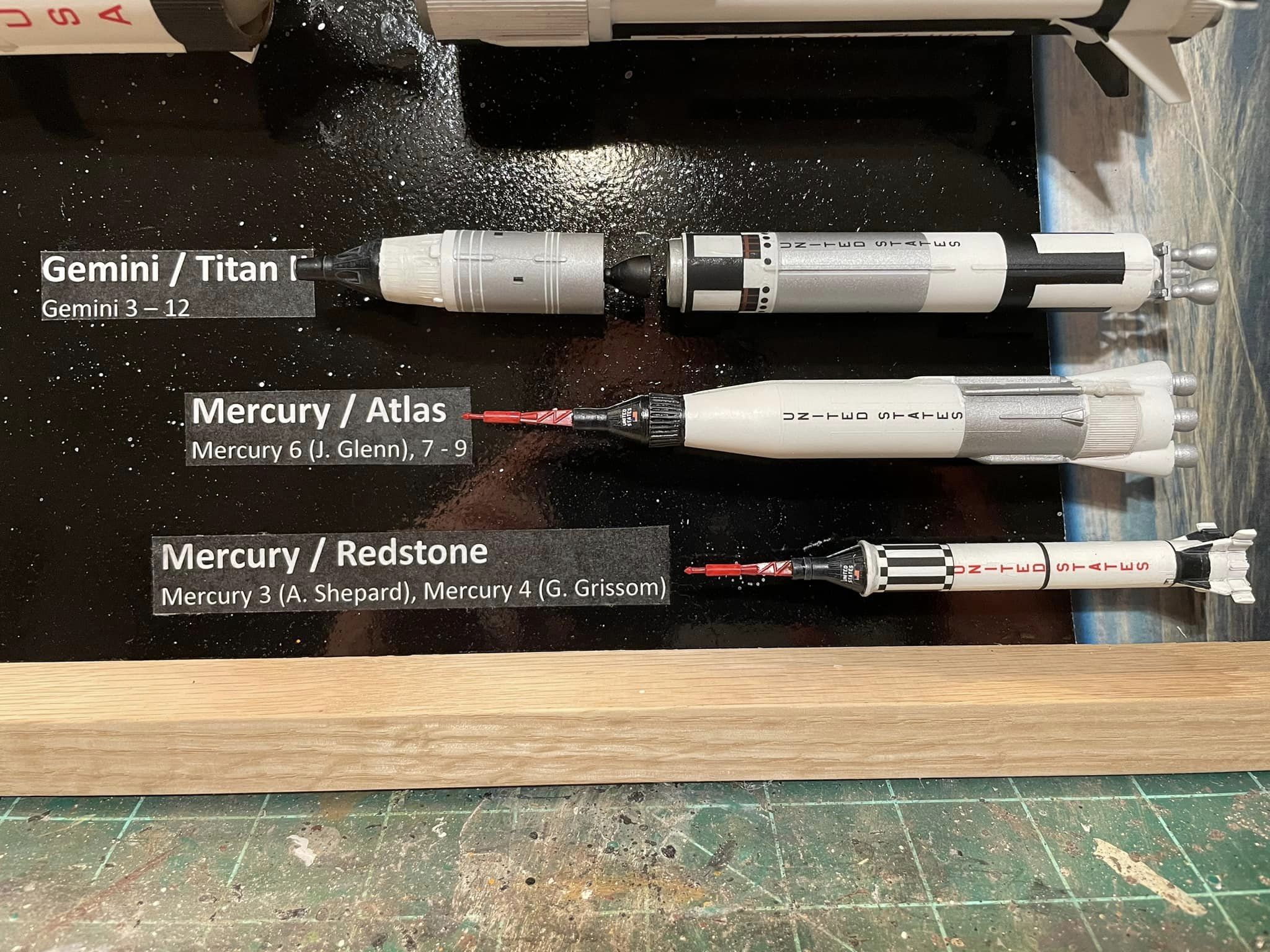 Manned NASA Rockets - Mercury, Gemini, and Apollo (AMT 1/200 w/ custom display)
