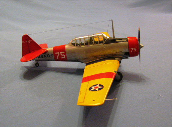 SNJ-3, NAS Pensacola Florida, Training squadron VN-D3D8 early 1942. (Monogram 1/48)
