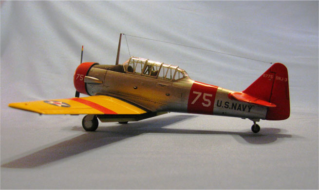 SNJ-3, NAS Pensacola Florida, Training squadron VN-D3D8 early 1942. (Monogram 1/48)
