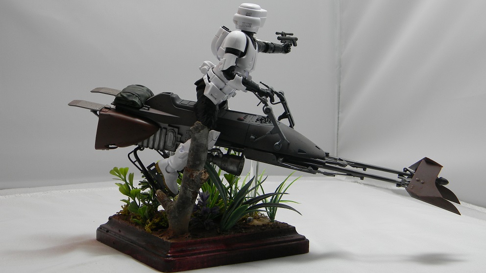 Scout Trooper and Speeder Bike (Bandai 1/6)
