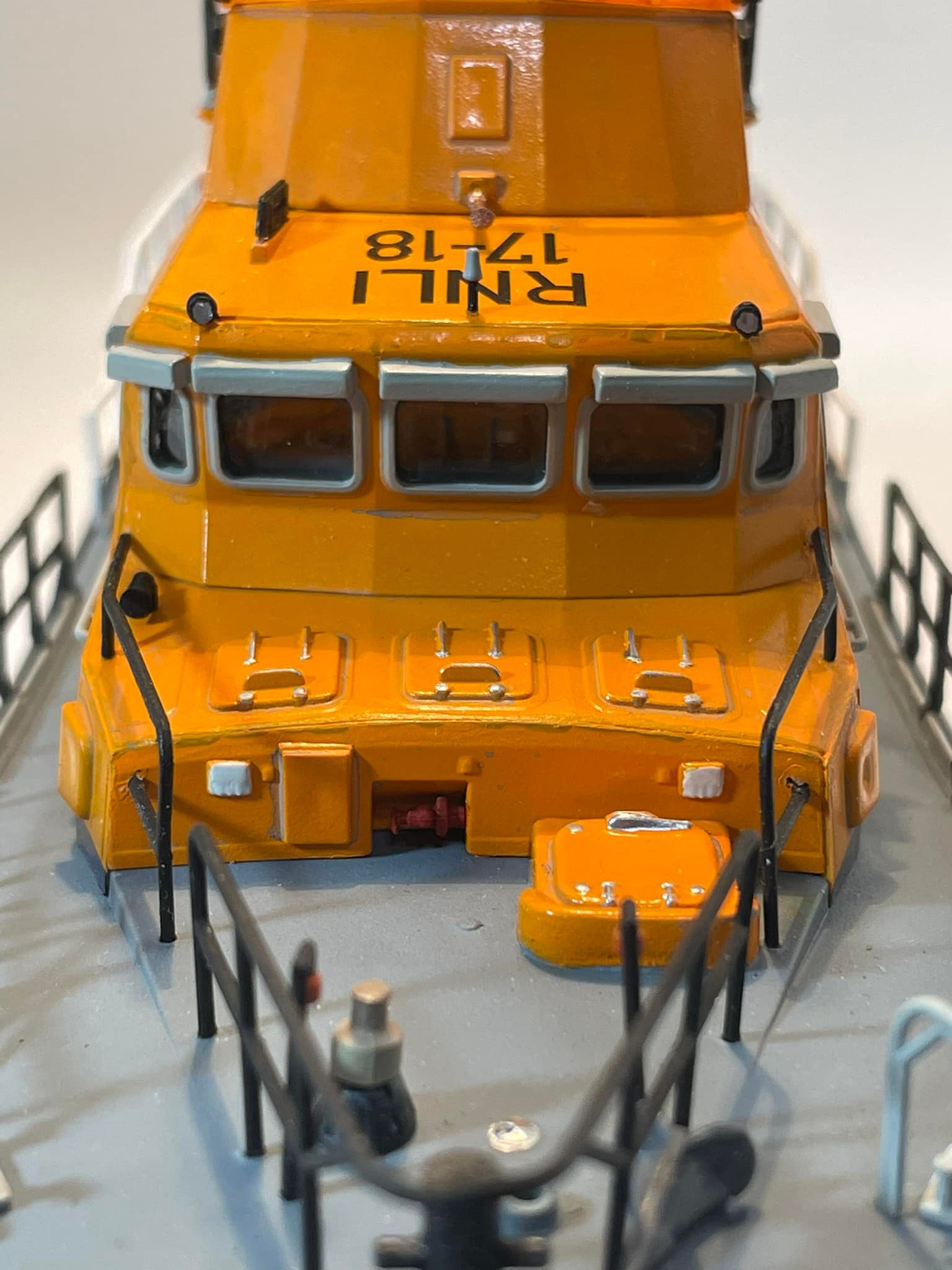 RNLI Severn Class Lifeboat, Stornoway, Scotland (Airfix 1/72)
