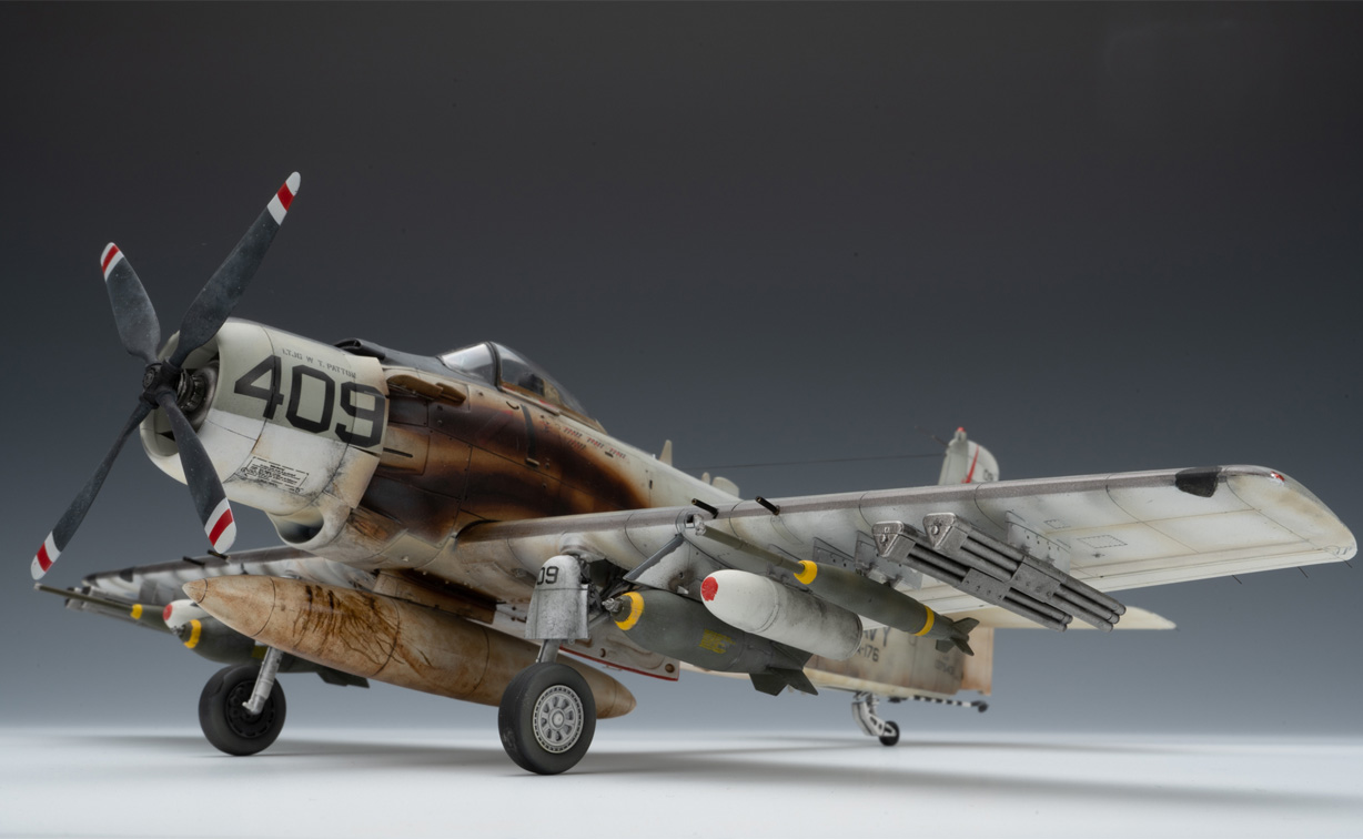 Douglas A-1 Skyraider (Tamiya 1/48
