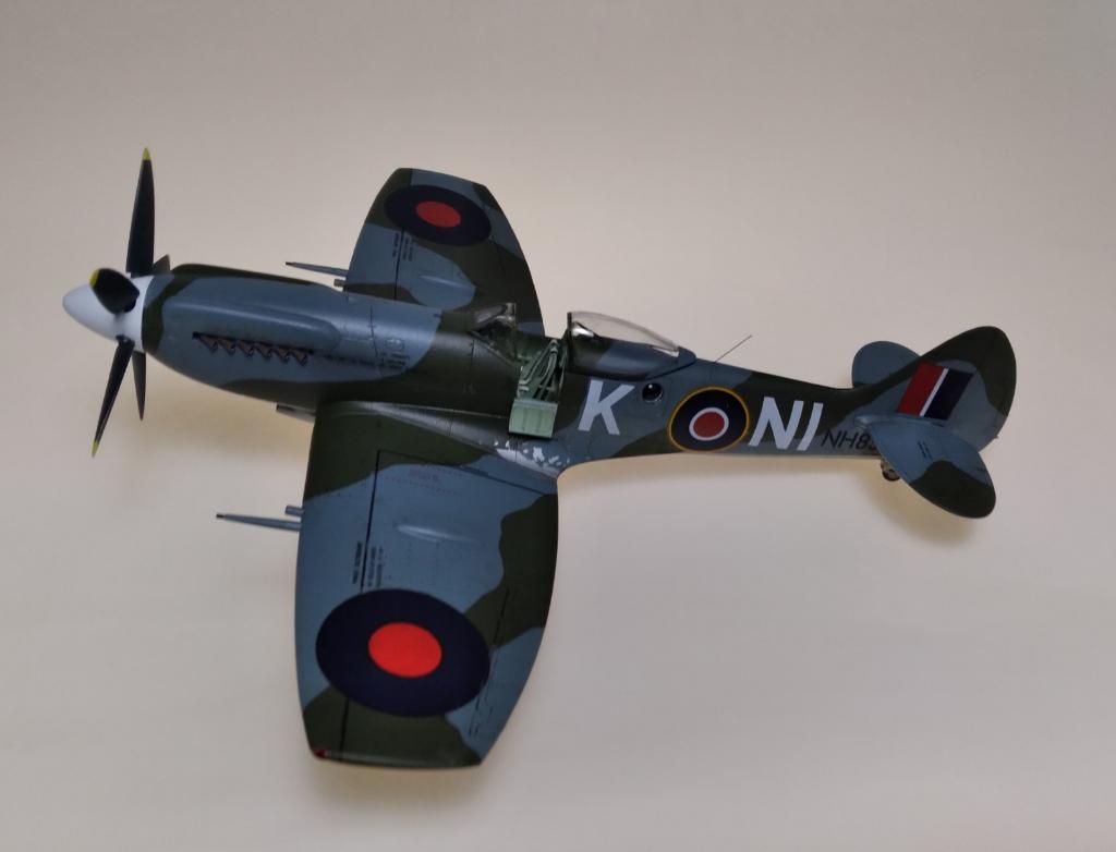 Spitfire FR. XIVe, 451 Squadron RAAF, Germany, December 1945 (Academy 1/48)
