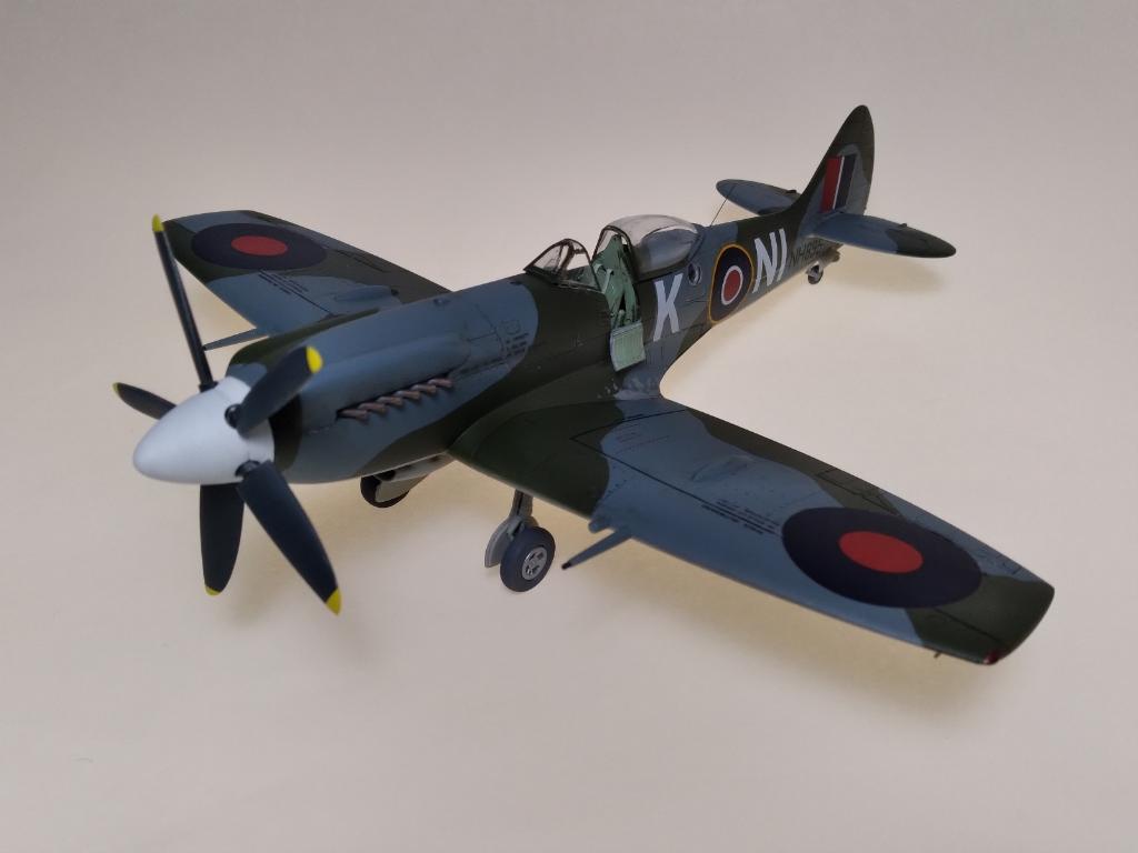 Spitfire FR. XIVe, 451 Squadron RAAF, Germany, December 1945 (Academy 1/48)
