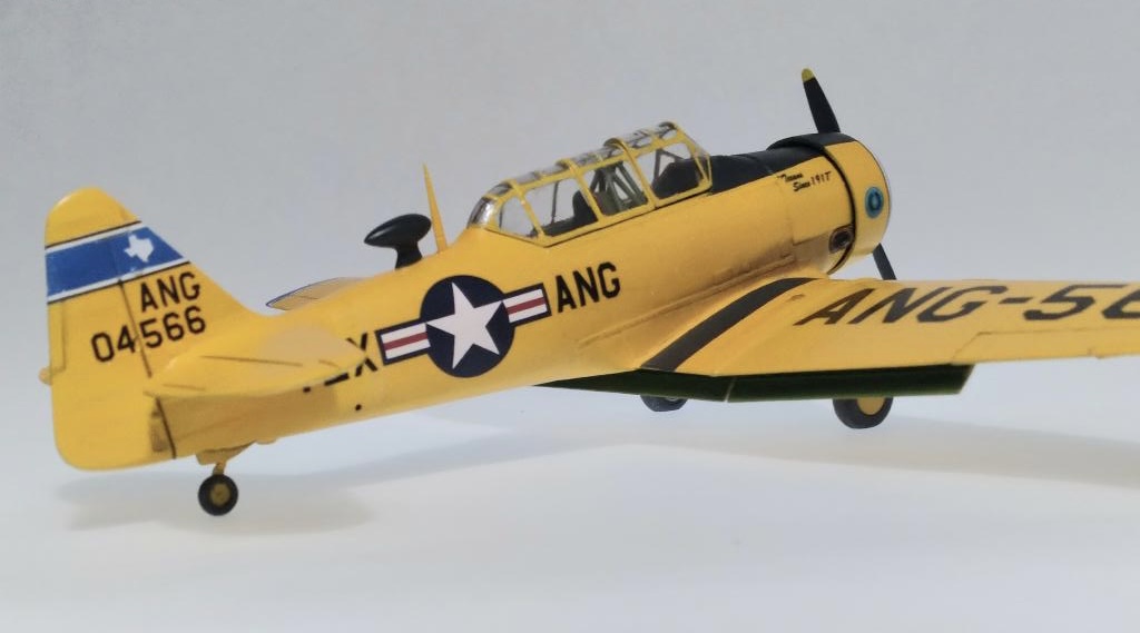 T-6G, Texas Air Guard, Ellington AFB, Mid-1950s (Monogram 1/48)
Part of the TEX ANG Group Build for 2023 IPMS Nationals. Custom decals by Ian Latham and Devon McCullogh.
