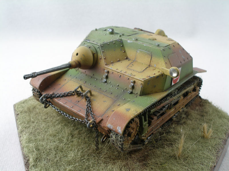 Polish TKS Tankette w/ 20mm gun (Skala 1/35)
