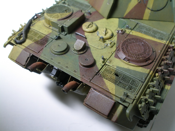 Panther G , Poland 1944 (Tamiya 1/48)
This is my first 1/48th Tamiya armor kit.  I added a aluminium barrel by Fine Molds and PE detail set by Hauler.
