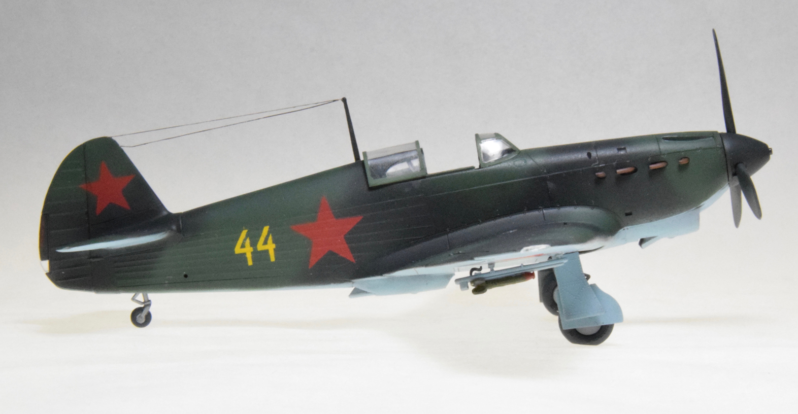 Yak 1 (Accurate Miniatures 1/48)
73 IAP.  Stalingrad 1943
